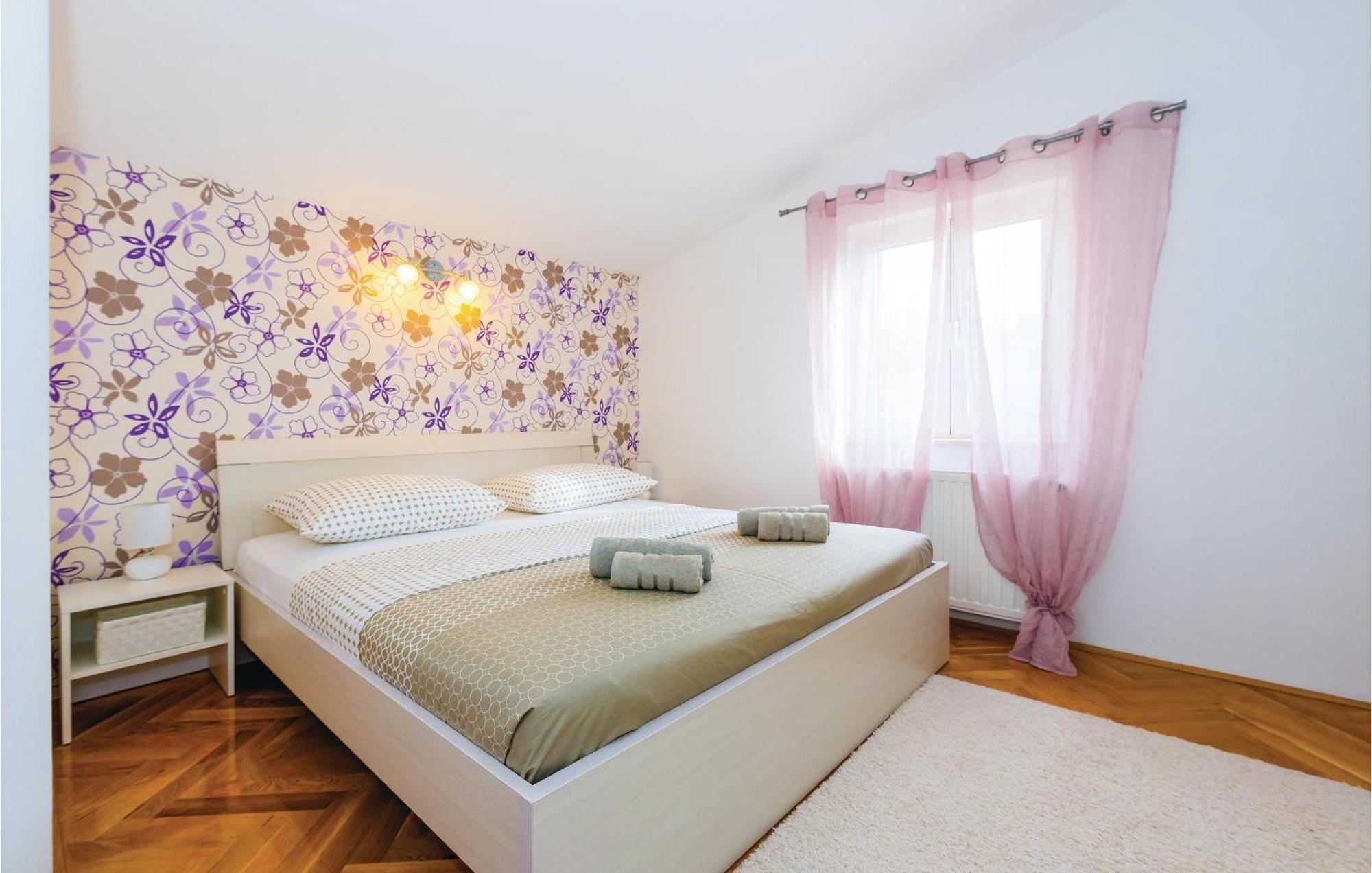 Nice Home In Sibenik With Kitchen Kültér fotó