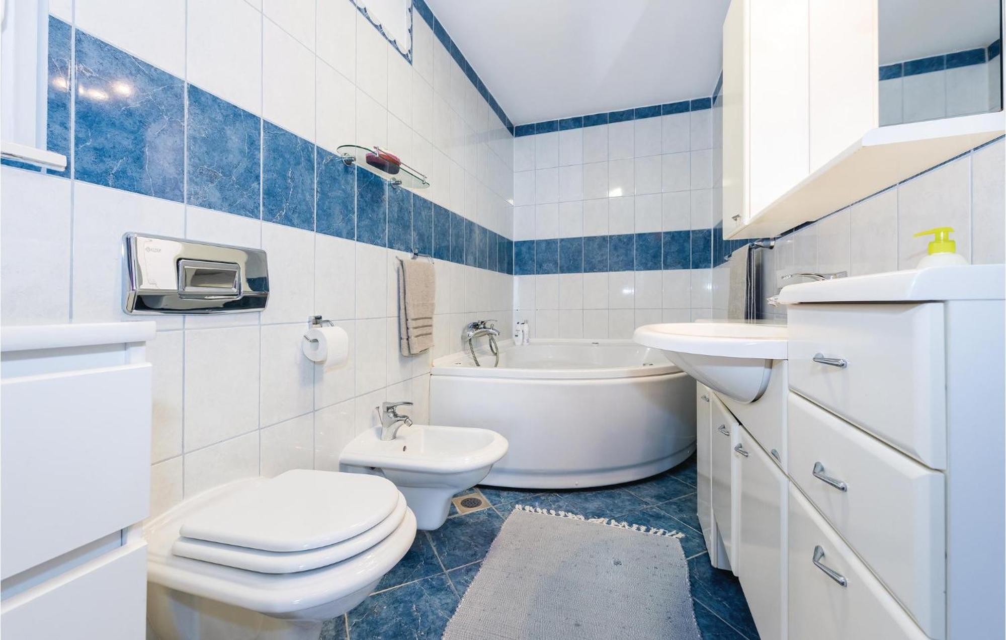 Nice Home In Sibenik With Kitchen Kültér fotó